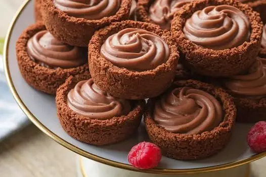 Bite-Sized Mini Chocolate Cream Pies